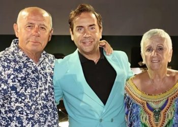 «Σοκ με τον Γιώργο Μαζωνάκη: Καταγγελίες για αλόγιστη χρήση ουσιών και ψυχολογική κατάρρευση – Αγωνία της οικογένειας για την υγεία του»