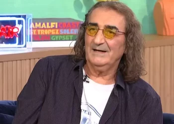 Βασίλης Καζούλης: Μιλάει για την κόρη και τη Φανή