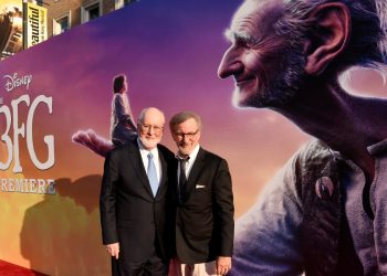 Ο θρυλικός συνθέτης Τζον Γουίλιαμς βγαίνει από τη σύνταξη για να συνεργαστεί ξανά με τον Στίβεν Σπίλμπεργκ