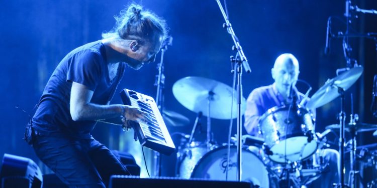 Οι Radiohead επιστρέφουν μετά από 7 χρόνια: Ο Τομ Γιορκ μιλά για το πένθος, την κρίση και τη νέα αρχή