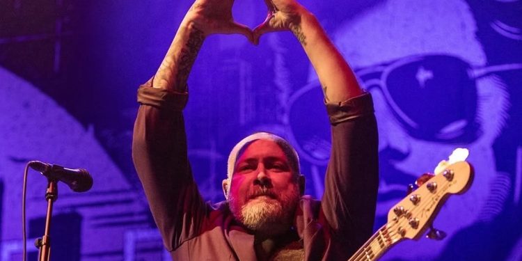 Ο μπασίστας των Limp Bizkit, Sam Rivers, πέθανε σε ηλικία 48 ετών: «Χάσαμε τον αδελφό μας»