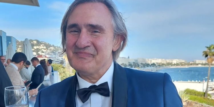 Άκης Σακελλαρίου: «Κόλλησα Λεγιονέλλα από κάποιο ξενοδοχείο» – Η αποκάλυψη για το πρόβλημα υγείας του