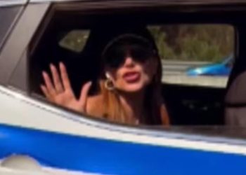 Δέσποινα Βανδή: Οι αστυνομικοί έπραξαν ως όφειλαν, καμία ΕΔΕ, λένε πηγές της ΕΛ.ΑΣ. για το περιστατικό με το περιπολικό