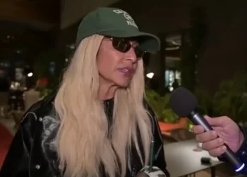 Άννα Βίσση: «Για ανθρώπους σαν εμένα, το να πεις την γνώμη σου για όσα γίνονται στην κοινωνία είναι “παγίδα”»