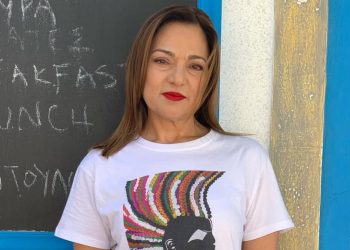 Ελένη Καρακάση: «Είχα φτάσει να είμαι ένας σκελετός με δέρμα και έβλεπα τον εαυτό μου χοντρό»