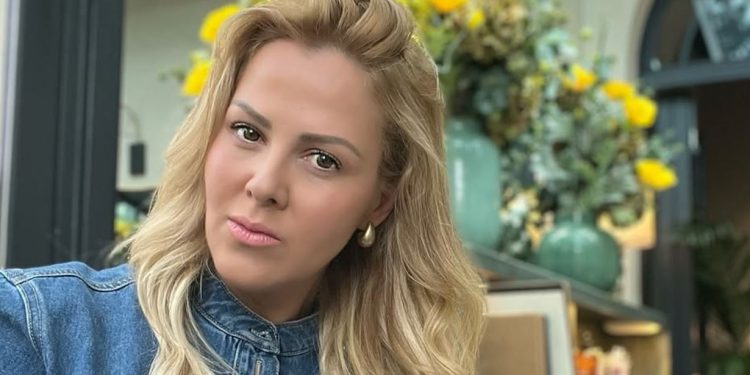 Φανή Δρακοπούλου για Βασίλη Καρρά: «Μου φέρθηκε σαν πραγματικός πατέρας και μου στάθηκε σε πολλά πράγματα στη ζωή μου»