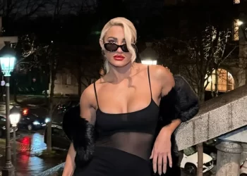 Ιωάννα Τούνη: Στο Λας Βέγκας.«Όλο το στιλ εδώ είναι κιτσοπλούσιο, βλάχικο»