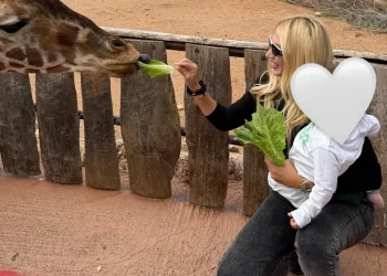 Κωνσταντίνα Σπυροπούλου: Στον ζωολογικό κήπο με τους γιους της