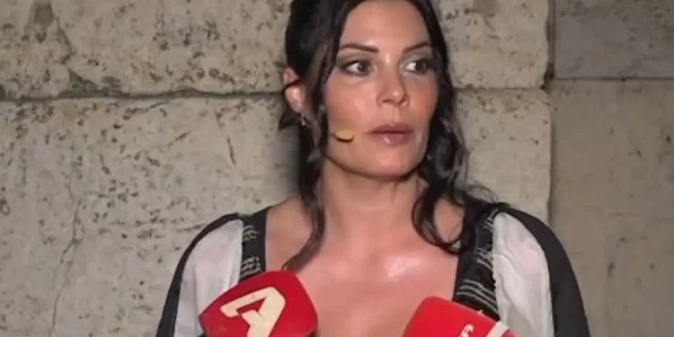 Μαρία Κορινθίου: «Δεν θα είμαι στην παράσταση με τον Γιάννη Αϊβάζη, είχα κάποια άλλα σχέδια»