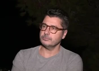 Λάμπρος Κωνσταντάρας: «Λάβαμε ένα μήνυμα στο κινητό του πατέρα μου που μας συγκλόνισε οικογενειακώς»