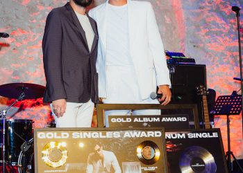 Δήμος Αναστασιάδης: η χρυσή απονομή για το νέο του album