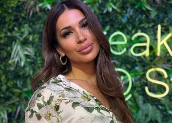 Ελένη Χατζίδου: «Είδα UFO, ήρθε κοντά μου αλλά δεν με πήρε – Δεν μπορούσα να πάω στη δουλειά μου, ταράχτηκα»