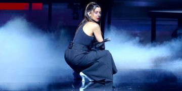 Μαρίνα Σάττι: Η φωτογραφία από το νοσοκομείο και το μήνυμα για την υγεία της – «Οι γιατροί μου ζήτησαν απόλυτη ξεκούραση και καμία μετακίνηση»