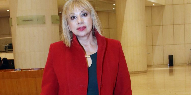 Άννα Αδριανού για Νίκο Βασταρδή: «Ο πατέρας μου έλεγε ότι αν ποτέ πάνε να με εκτελέσουν θα χαρώ τη διαδρομή»