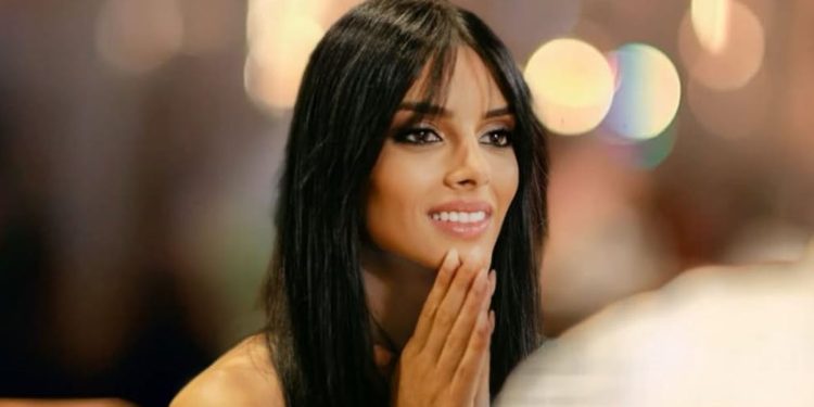 Άννα Μπεζάν για την επιλόχειο κατάθλιψη: «Αισθανόμουν ότι θα μου πάρουν το παιδί…»