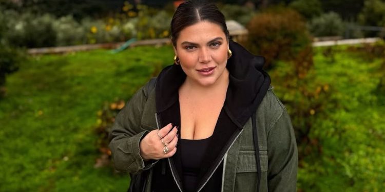 Δανάη Μπάρκα: Η ανάρτηση για τη γιορτή του Φίλιππου Τσαγκρίδη – «Τους φίλους μας που αγαπάμε…»