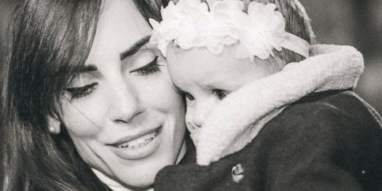 Ελισάβετ Σπανού: «Πάντα ήθελα οικογένεια, παρ’ όλα αυτά τη φοβόμουν γιατί είμαι παιδί χωρισμένων γονιών»