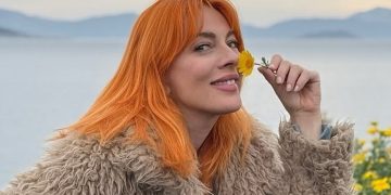 Σμαράγδα Καρύδη: «Με κάποιο τρόπο οφείλω την ύπαρξή μου στην Αλίκη Βουγιουκλάκη»