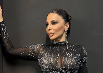 Κέλλυ Κελεκίδου: «Όσες φορές βλέπω τη μητέρα μου στον ύπνο μου, μου στέλνει κάποιο μήνυμα – Πάντα το ψάχνω»