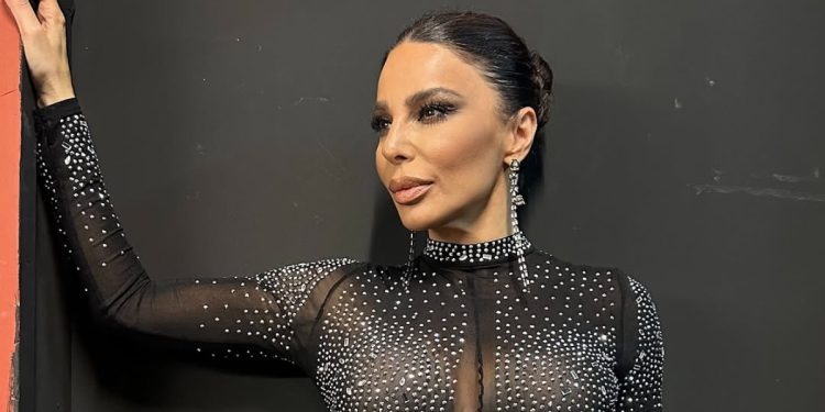 Κέλλυ Κελεκίδου: «Όσες φορές βλέπω τη μητέρα μου στον ύπνο μου, μου στέλνει κάποιο μήνυμα – Πάντα το ψάχνω»