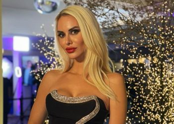 Τζούλια Κόλλια: «Διαγνώστηκα με ένα αυτοάνοσο, αυτό είναι που προκάλεσε την αποβολή»