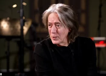 Κώστας Τουρνάς: «Είχα πει στον Νίκο Οικονομόπουλο ότι θα πεθάνει τραγουδιστής και επιτυχημένος»