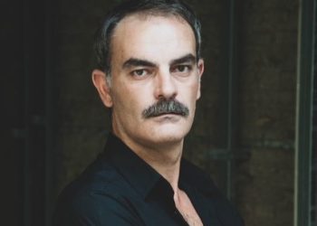 Δημήτρης Μαζιώτης: «Στις “Άγριες Μέλισσες” με αποκαλούσαν χασοδίκη στον δρόμο όταν δεν μπορούσα να βγάλω την Ελένη από τη φυλακή»