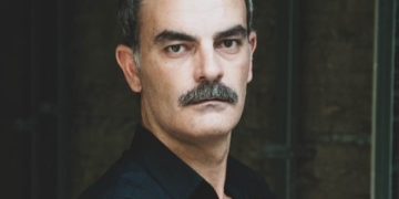 Δημήτρης Μαζιώτης: «Στις “Άγριες Μέλισσες” με αποκαλούσαν χασοδίκη στον δρόμο όταν δεν μπορούσα να βγάλω την Ελένη από τη φυλακή»