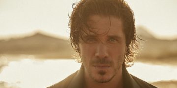 Νίκος Οικονομόπουλος: «Είμαι παραδομένος κυριολεκτικά στον Χριστό – Μπορεί σε ένα μήνα να σου πω ότι παντρεύομαι»