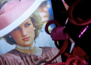 Βασιλικός θρήνος: Πέθανε ο προσωπικός σχεδιαστής της Νταϊάνα, Πολ Κοστέλο – Μούσα και εμβληματικές εμφανίσεις