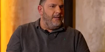 Στέλιος Διονυσίου: «Ο πατέρας μου φυλακίστηκε για ουσίες, μόχθησε για να ορθοποδήσει» – Η εξομολόγηση για τον εθισμό στον τζόγο