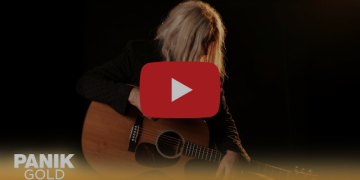 Νίκος Καρβέλας – «Γονείς»