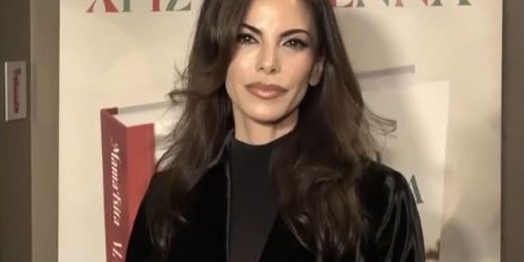 Αντελίνα Βαρθακούρη: «Δεν αισθανόμουν ευτυχισμένη στα κιλά μου – Τα άλλαξα όλα και τώρα νιώθω πολύ καλά με εμένα»