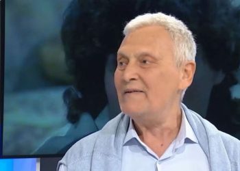 Σπύρος Μπιμπίλας για Αλμπέρτο Εσκενάζυ: «Από τους πιο ευγενικούς ανθρώπους που γνώρισα στο θέατρο»
