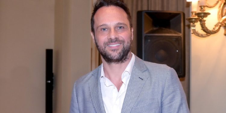 Μέμος Μπεγνής για τη διατροφή του: «Από τότε μέχρι σήμερα έχω φάει ψωμί τρεις φορές…»