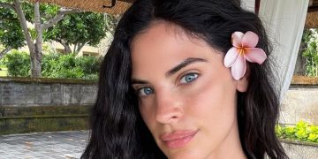 Χριστίνα Μπόμπα: Η αποκάλυψη για το περιστατικό με την κόρη της – «Σκαρφάλωνε και μίλαγε μόνη της…»