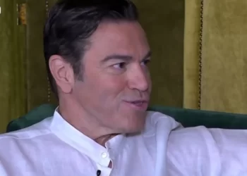 Μάριος Φραγκούλης: «Η θεία μου με υιοθέτησε όταν ήμουν 4,5 ετών, το πρώτο διάστημα δε μπορούσα ούτε να μιλήσω»