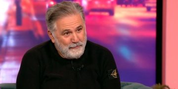 Ιεροκλής Μιχαηλίδης: «Το να είσαι διάσημος σου προσφέρει τραπέζι στα μαγαζιά και κρεβάτι στο νοσοκομείο»