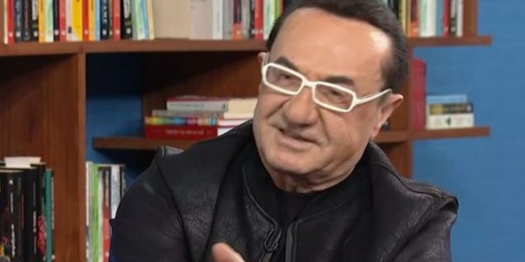 Λευτέρης Πανταζής: Πήρε εξιτήριο από το νοσοκομείο – «Μόνο η κόρη μου ήταν δίπλα μου και αυτό μου φτάνει»