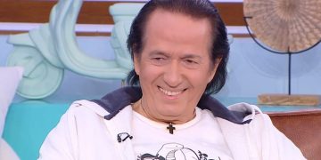 Πασχάλης: «Όταν πρωτοβγήκαμε με τους Olympians το 1966 έγινε κυριολεκτικά επανάσταση»