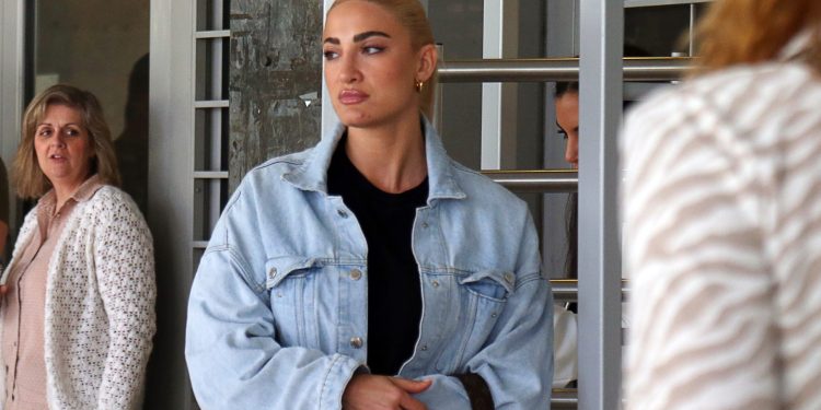 Ιωάννα Τούνη για τον γιο της: «Ο Πάρης είναι στην Αθήνα – Είμαι μόνη σπίτι, ήδη μου λείπει πολύ»