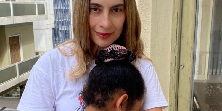 Βίκυ Βολιώτη: Η υιοθεσία ήταν μια επίπονη και ψυχοφθόρα διαδικασία