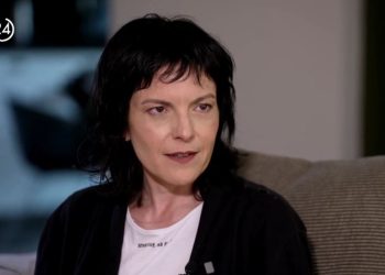 Ελεάνα Βραχάλη: Όταν ήμουν 22 ετών οι δισκογραφικές δεν με ήθελαν – Ο Χατζηγιάννης τους είπε «θέλω να κάνω δίσκο με αυτήν»’