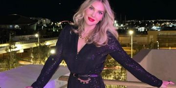 Χριστίνα Αλούπη: «Ήταν δύσκολη η απόφαση να σταματήσω να εργάζομαι για να είμαι δίπλα στα παιδιά – Δεν το μετανιώνω ούτε λεπτό»