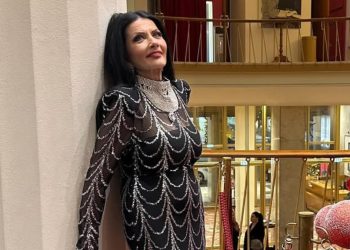 Ζωζώ Σαπουντζάκη: «Δεν υπάρχει κανένα πρόβλημα, είναι μια χαρά – Σύντομα θα επανέλθει» λέει στενή φίλη της θρυλικής ηθοποιού