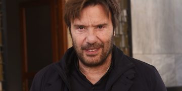 Στράτος Τζώρτζογλου για τον χωρισμό του: «Έφυγα από το σπίτι γιατί ήθελα να είμαι ελεύθερος»