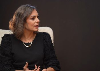 Μαρία Μπαλούτσου: «Δεν ένιωσα κάποιο ιδιαίτερο συναίσθημα όταν κράτησα για πρώτη φορά το παιδί μου