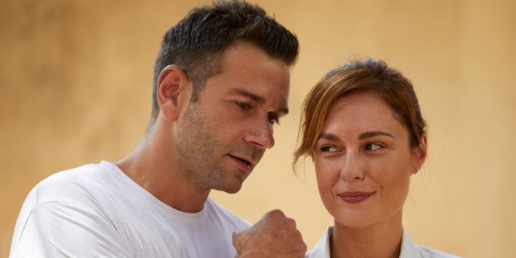 Θάλεια Ματίκα: «Mπορούμε να μιλήσουμε για την απιστία σε μια ρομαντική κομεντί, στη ζωή είναι άλλα τα προβλήματα»