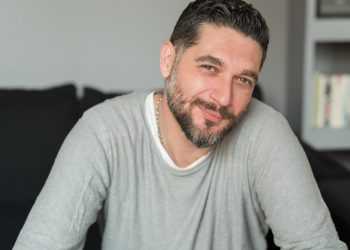 Πάνος Ιωαννίδης: Γενέθλια λίγο πριν από την πρεμιέρα του MasterChef – Η εντυπωσιακή τούρτα και τα πειράγματα