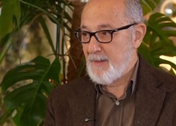 Στέλιος Μάινας: «Ήμουν ένα φοβισμένο παιδάκι, έτρωγα πολύ ξύλο στη γειτονιά»